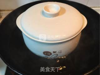 红枣雪梨燕窝的做法步骤：2