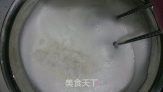 戚风蛋糕的做法步骤：9
