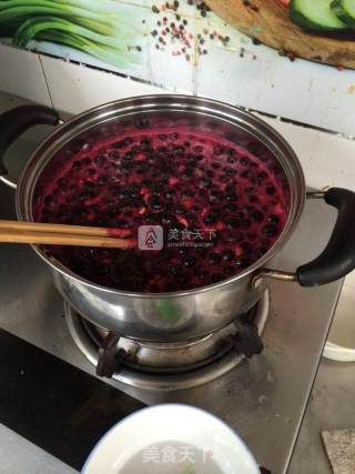 蓝莓果酱的做法步骤：9