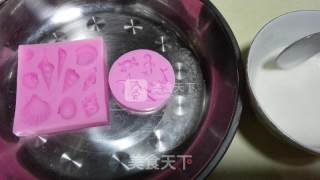 海洋酸奶慕斯蛋糕（6寸）的做法步骤：1