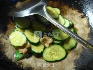 五花肉炒青瓜的做法步骤：6