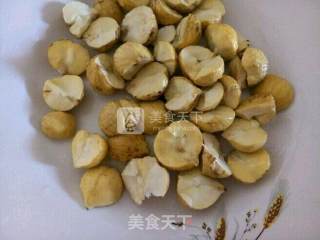 板栗烧鸡翅的做法步骤：3