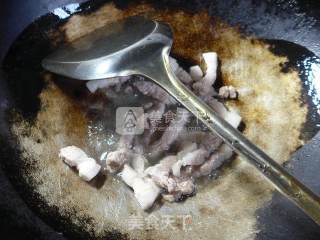 猪肉炒梅豆的做法步骤：2
