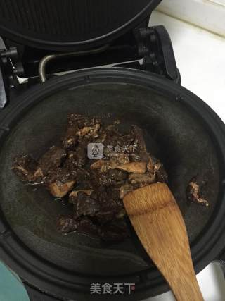 家常炒烤肉的做法步骤：4