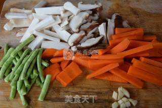 菌菇素菜的做法步骤：2
