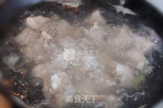 糖醋排骨的做法步骤：3