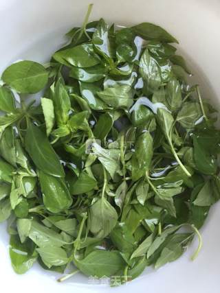 台式三杯鸡的做法步骤：2