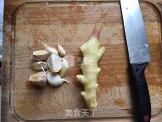 台式三杯鸡的做法步骤：4