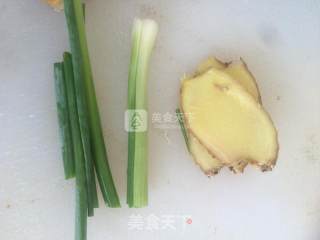香煎鲳鱼的做法步骤：2