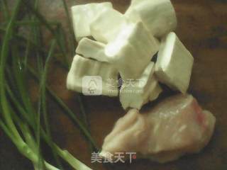 鸡丝豆腐汤的做法步骤：1