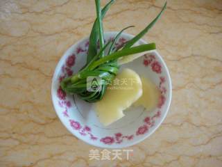 上海白斩鸡的做法步骤：2