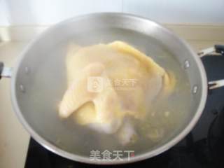 上海白斩鸡的做法步骤：3