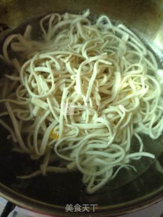 肉酱拌面的做法步骤：3
