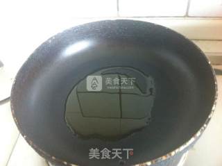 奶油蘑菇培根意面的做法步骤：2