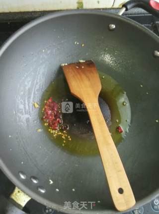 秋葵炒鸡蛋的做法步骤：8