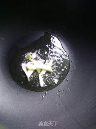 长豆西红柿卤子面的做法步骤：2