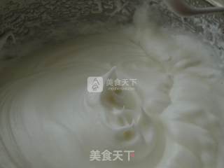 八寸戚风蛋糕的做法步骤：5