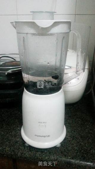 消暑蓝莓饮的做法步骤：3