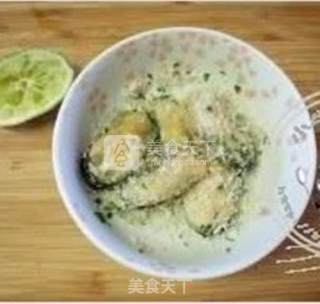 浓缩车打芝士酱焗青口贝的做法步骤：2