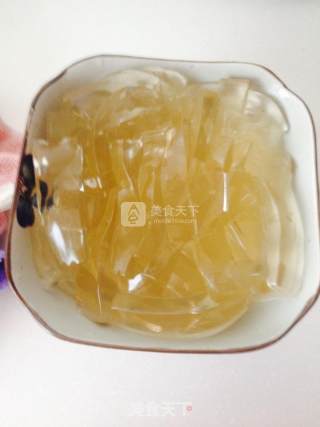 拌凉粉的做法步骤：1
