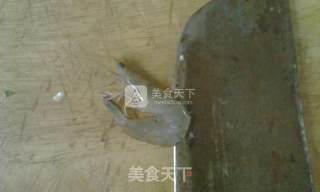 花椒蒜泥鱼露虾的做法步骤：2