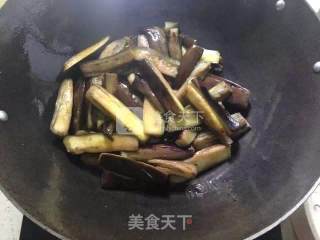 有滋有味儿：油焖茄子的做法步骤：3