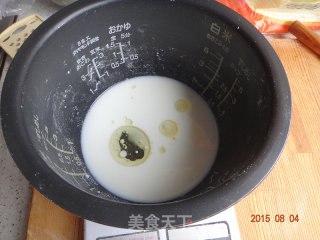 不拉丝版的的披萨的做法步骤：1