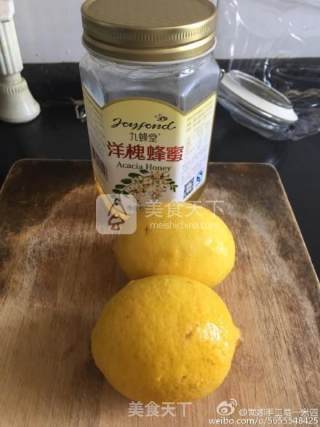 柠檬蜂蜜茶的做法步骤：1