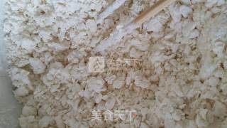 芹菜叶蒸饺的做法步骤：1