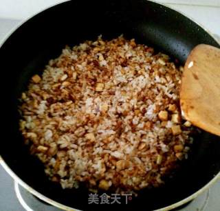 白蘑酱茄汁蛋包饭的做法步骤：5