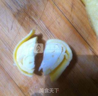 爱心早餐鸡蛋卷的做法步骤：7