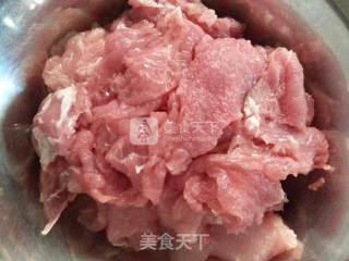 三彩煸肉的做法步骤：1