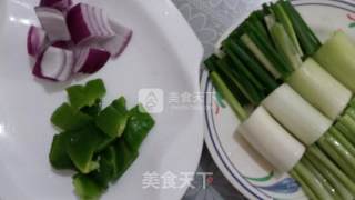 麻辣鸭脖的做法步骤：7