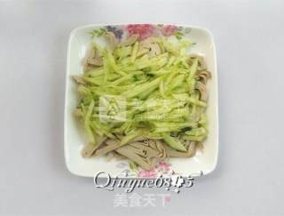 拌三丝的做法步骤：2