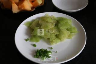 清炒哈密瓜的做法步骤：3