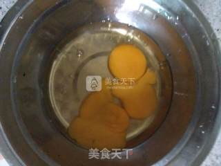 秋葵炒鸡蛋的做法步骤：2