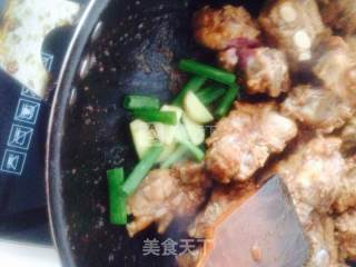酱焖大梁骨的做法步骤：5