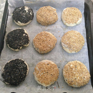 芝麻酱烧饼的做法步骤：13