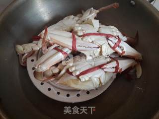 葱姜蟹的做法步骤：2