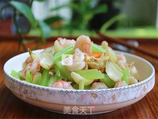 虾仁西芹百合的做法步骤：13