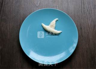 万圣节餐盘画的做法步骤：7