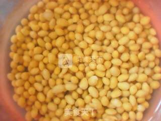 鸡腿焖黄豆的做法步骤：3