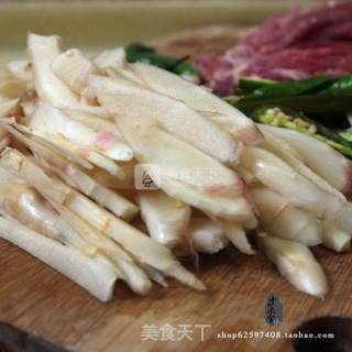 重庆地道酱爆鸭子的做法步骤：1