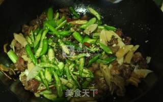 重庆地道酱爆鸭子的做法步骤：12