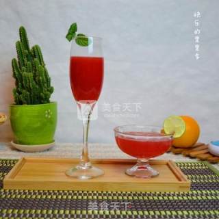 西瓜柠檬鸡尾酒果汁的做法步骤：4