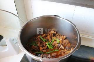 香菇红烧鸡的做法步骤：16