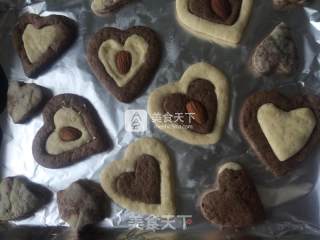 双色心形饼干的做法步骤：11
