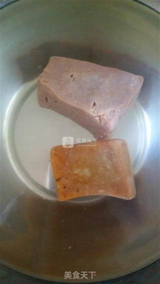 咸豆腐干煎蛋的做法步骤：1