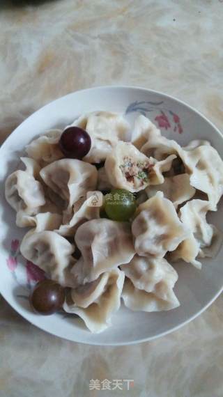莲藕芹菜肉馅饺子的做法步骤：6