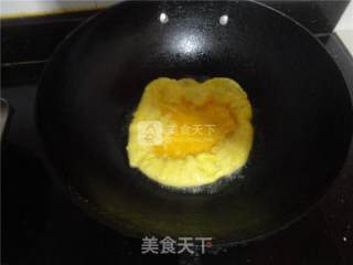 丝瓜烧鸡蛋的做法步骤：2